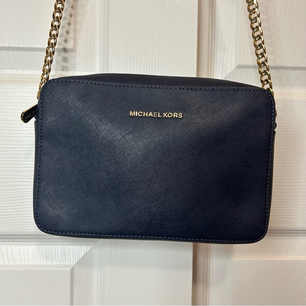 Michael Kors Jet Set Large Zip Chain Crossbody Bag